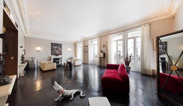 Le Loft Triangle D'or Paris 8 Champs Elysées - Montaigne in Paris