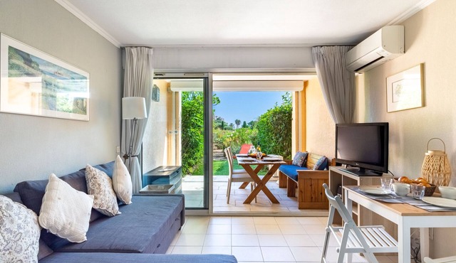 Les Marines de Gassin by Interhome