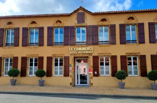 Logis Hôtel Restaurant du Commerce in Estang