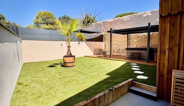 Luxury two-bedroom apartment with private spa & garden
