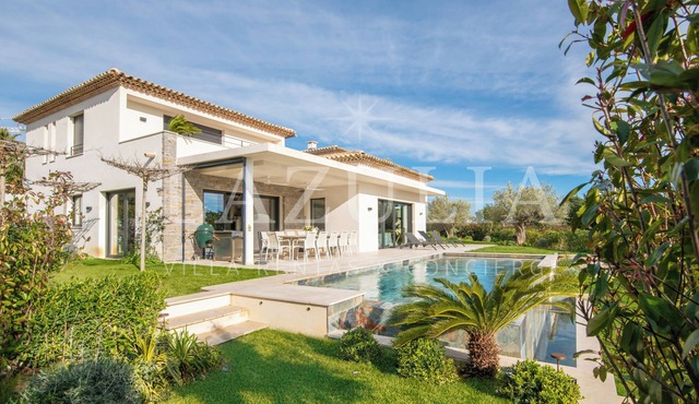 Magnificent Villa Semaphore sea view near beaches