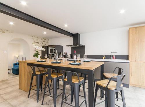 Maison calme, rénovée, proche Clisson – 3 chambres, terrasses, jardin, pétanque, stationnement privé - FR-1-306-1208