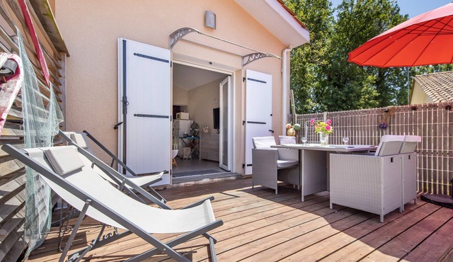 Maison Escapades Marines – Terrace and Comfort in the Heart of the Village