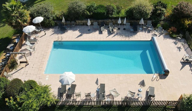 Maison Nature (4 pers.) At the edge of the wood, veranda with view of the gardens