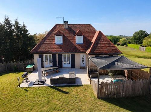 Maison Salignac 9 personnes