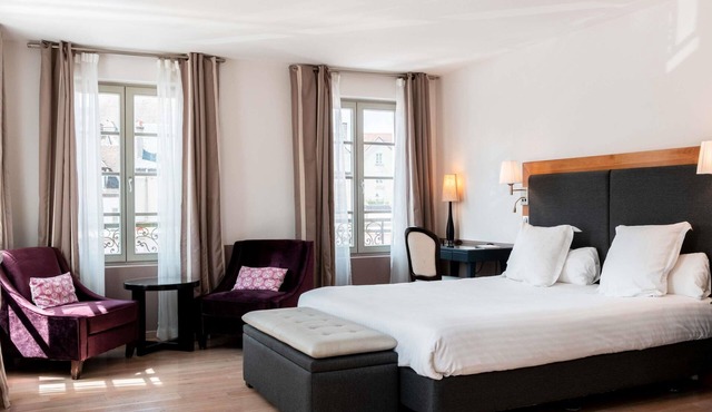 Mercure Maintenon