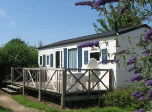Mobil home avec terrasse pour 5 personnes à Baudreix - API-1-52-1524