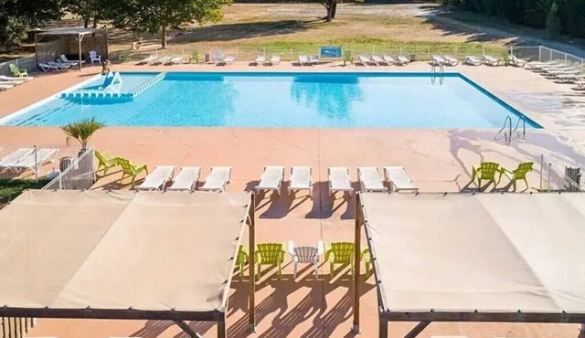 Mobile-home 6 persons air-conditioned camping 4* France in Cheval-Blanc