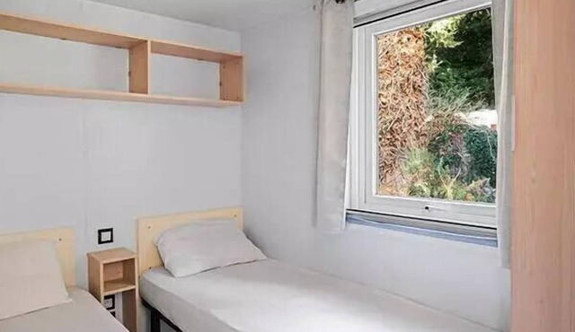 Mobile Home | Comfort | 2 Bedrooms | 4 Guests | Raised Deck | A/C