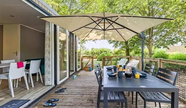 Mobile Home | Comfort | 2 Bedrooms | 4 People | Raised, Uncovered Deck