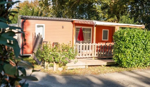 Mobile home for 4 pers with terrace in Espelette