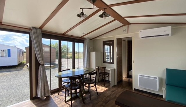 Mobile home with AC, pets allowed - 6 guests