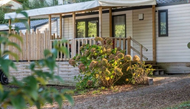 Mobile Home with Terrace in Espelette - 2 Bedrooms, 5 People