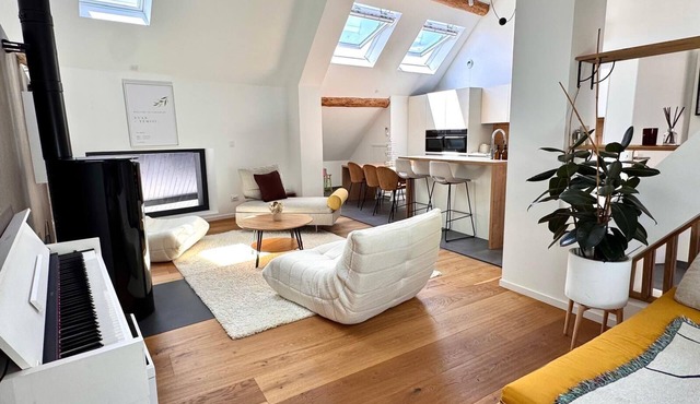 Modern and spacious 5-bedroom family home