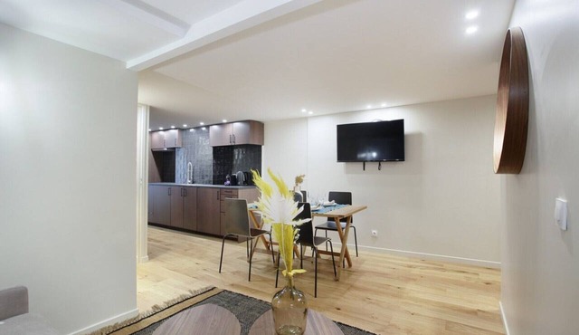 Modern Apartment 2 bedrooms - Center of Paris in Paris