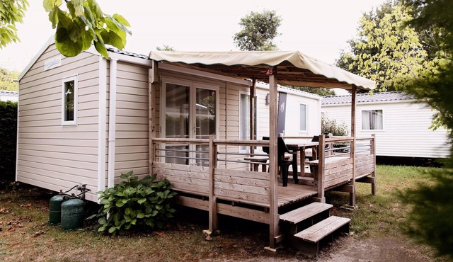 MOULIS Mobile Home: 2 bedrooms, sleeps 4