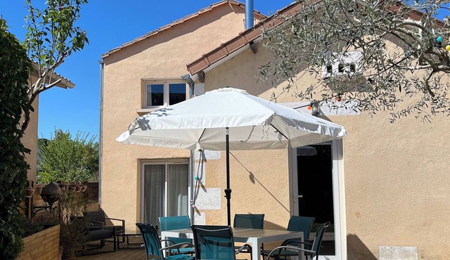 Nice house 5mns from town center and greenway!