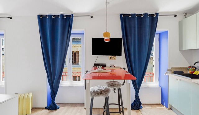Pop’appart Bordeaux – A Colorful and Bright Haven in the Heart of the City