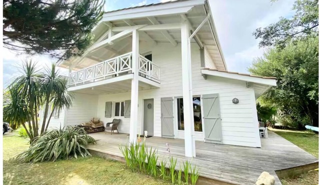 Private air-conditioned villa with heated pool 2nd line Bassin d'Arcachon