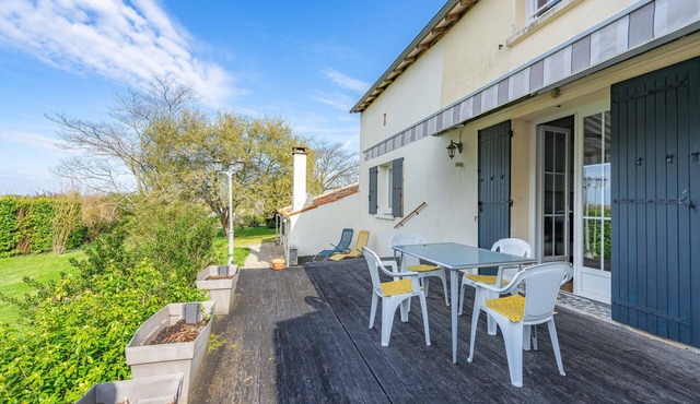Renovated Holiday Home 'Le 36' with Private Terrace, Garden, and Wi-Fi