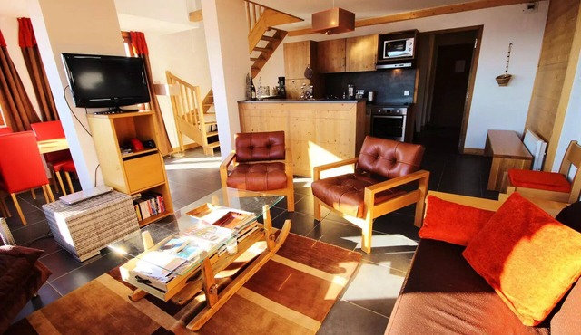 Residence Roc Belleface C - Pleasant and spacious four rooms equipped for 10 people with panoramic views in a residence with swimming pool and sauna