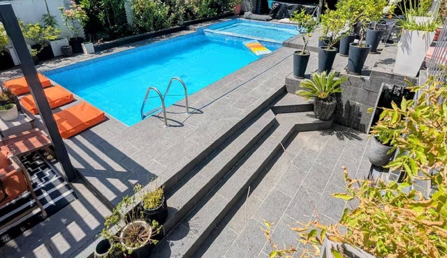 Spacious 4-bedroom villa in beautiful Anglet with AC