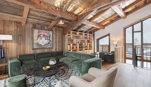 Spacious chalet in Courchevel with pool and sauna