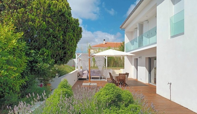 Spacious Family House Near La Rochelle & Île de Ré – 10 guests,