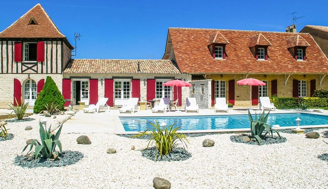 Spacious semi-detached house in the Dordogne.