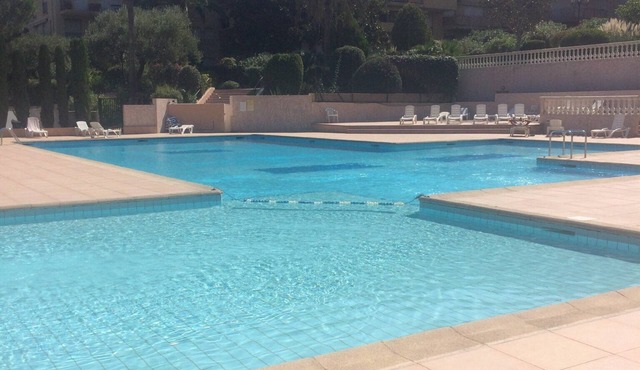 St tropez appart 3* parking port plage à pieds route des plages à 2 pas, wifi !