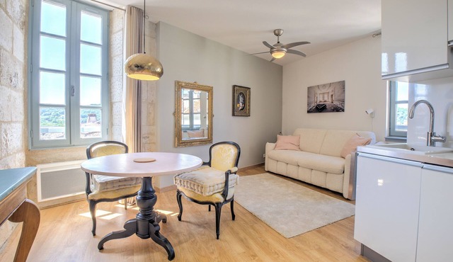 Studio Apartment 'Le Zèbre' with Wi-Fi