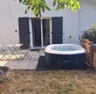 Studio au porte d'entrée de DAX