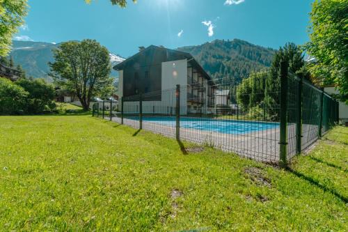 Studio de Balme w/Shared Pool & Near Slopes - Happy Rentals