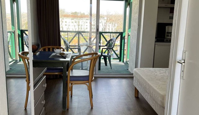 Studio in Cambo-les-Bains, Internet, Parking, Pets allowed