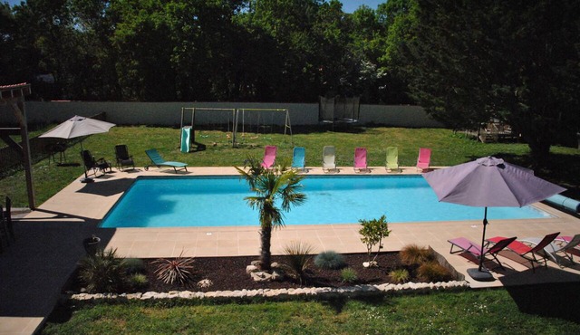 Superbe logement avec très grande piscine