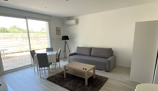 T2 rez de Jardin 800m de la Plage