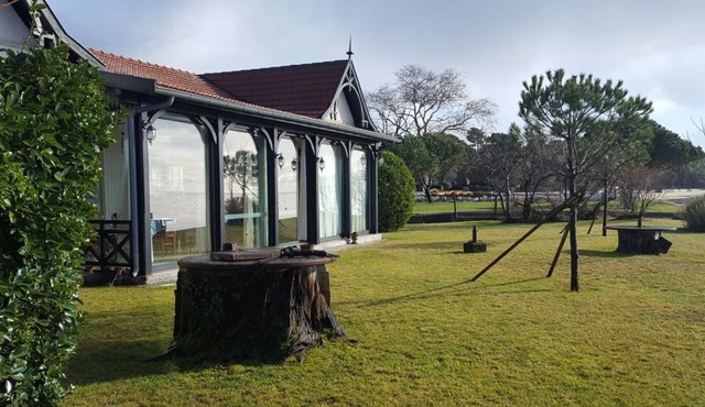 Typical Arcachonnaise villa, ideal for holidays with family or friends.