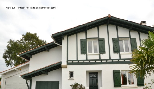 une Maison Basque au Calme