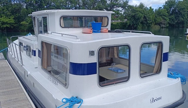 Unique stay on docked penichette - 5 guests