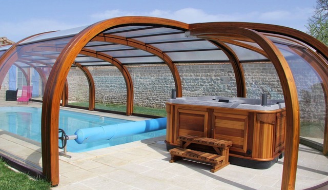 Villa "La Bergerie" mit Privatpool und Spa by Interhome