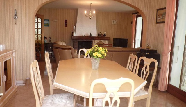 Villa spacieuse à Aix, jardin clos, animaux admis - FR-1-555-71