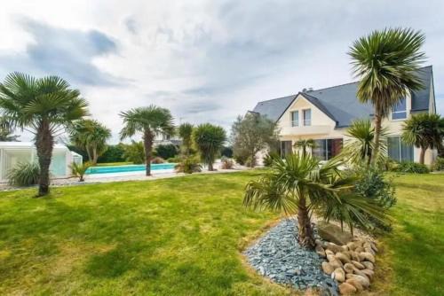 Villa spacieuse à Plouharnel avec piscine et jacuzzi
