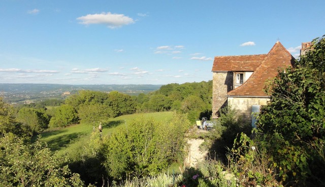 Writer Retreat, Tranquil Stone Farmhouse, Views, Ancient Barns, Rose Garden