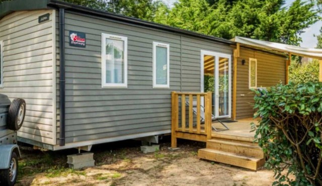 ZEcamping familial espace aquatique pet friendly locatif TV 8 pers