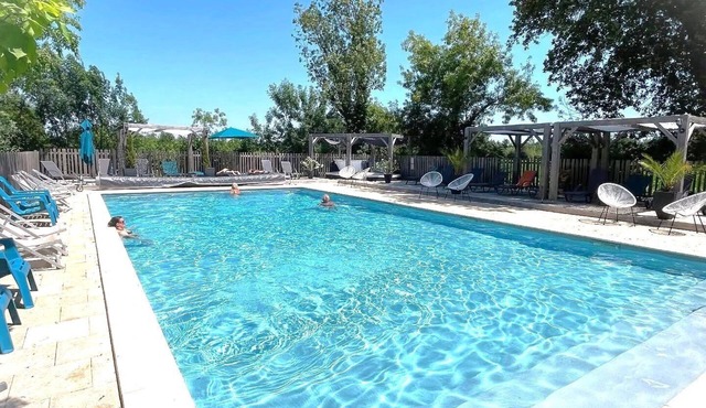 ZEcamping 4 étoiles animé piscine chauffée tente TV 50m2 4 pers