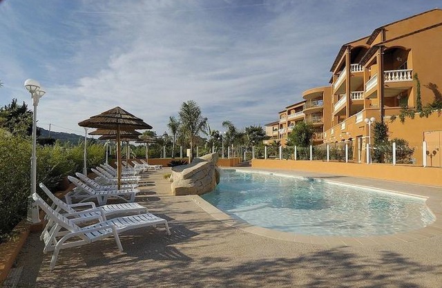 Appart Hotel Lou Castelet