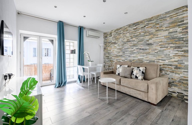 BEAUTIFUL STUDIO - PEDESTRIAN ZONE - TERRACE!