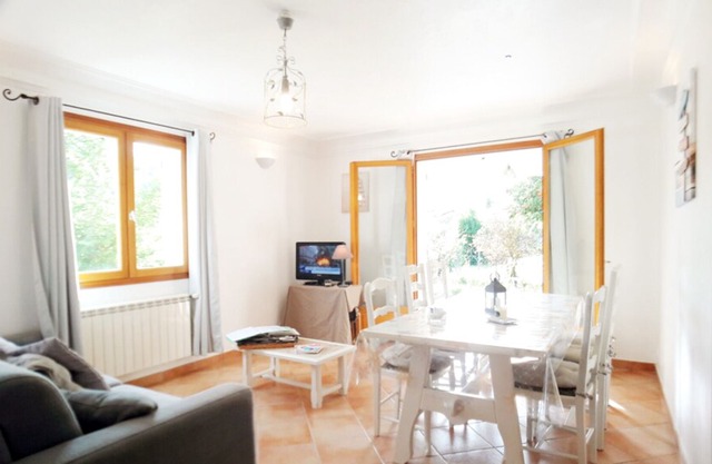 LA PASCALINE - LOCATIONS-06 - FLAT IN VILLA ON TEH FRENCH RIVIERA