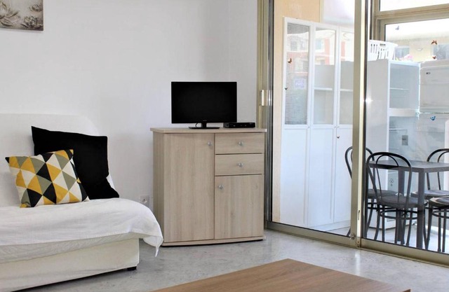 Studio en RDJ avec jardin, plage à 3m, clim et parking, Villeneuve-Loubet - FR-1-252A-74