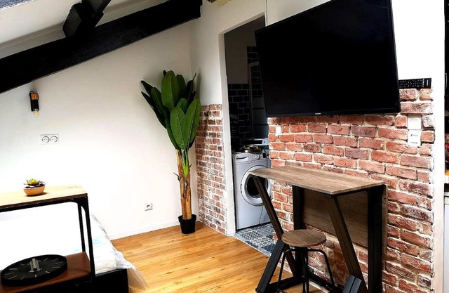 STUDIO HYPER CENTRE